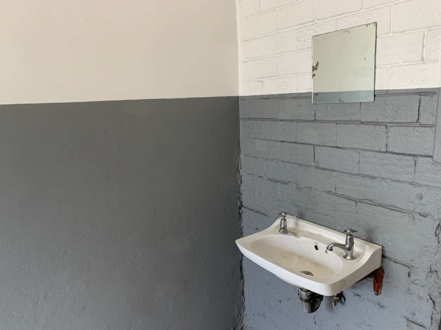 To Let commercial Property for Rent in Beaconvale Western Cape